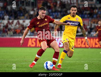 ROME, ITALY - AUGUST 22: Jordan Veretout of AS Roma scores his 2nd Goal ,during the Serie A match between AS Roma v ACF Fiorentina at Stadio Olimpico on August 22, 2021 in Rome, Italy. (MB Media) Stock Photo