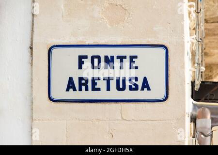 The Fountain of Arethusa (Fonte Aretusa) is a natural fountain in Syracuse in Sicily. Italy Stock Photo