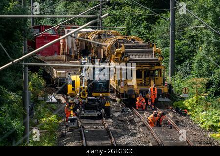 Repair work on the tracks of the S-Bahn line 9, between Essen and Wuppertal, near Essen-Kupferdreh, due to the flood in July 2020, the tracks were sev Stock Photo