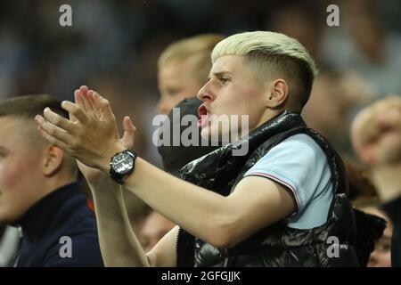 NEWCASTLE UPON TYNE, UK. AUGUST 25TH. Fans react during the Carabao Cup match between Newcastle United and Burnley at St. James's Park, Newcastle on Wednesday 25th August 2021. (Credit: Will Matthews | MI News) Credit: MI News & Sport /Alamy Live News Stock Photo