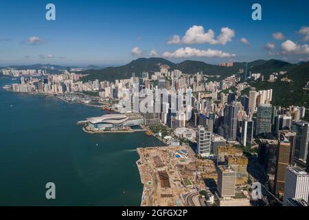 Wide-angle view of Hong Kong Island showing the Tamar site land reclamation and the Central Government Complex under construction in 2010 Stock Photo