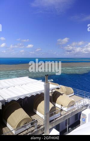 Reef Sleep pontoon at Hardy Reef, Whitsundays region, Great Barrier Reef, Queensland, Australia. No PR Stock Photo