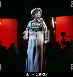 Billie Jo Spears, amerikanische Country-Sängerin, Auftritt in der ZDF Musiksendung: disco, 1976. Billie Joe Spears, American Country singer, ZDF music programme: disco, 1976. Stock Photo