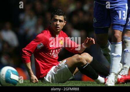 Chelsea v Manchester United Premier League 26.4.08 Christiano Ronaldo down against chelsea    pic by Gavin Rodgers/Pixel 07917221968 Stock Photo