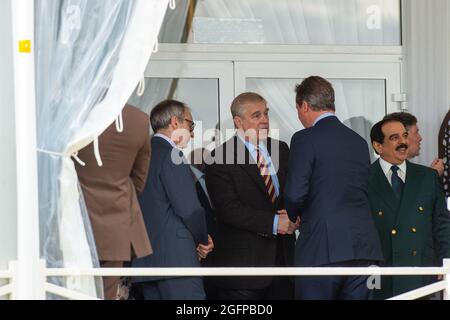 Windsor, Berkshire, UK. 12th May, 2017. Prince Andrew, Duke of York shakes hands with former Prime Minister David Cameron. His Majesty King Hamad bin Isa Al Khalifa, King of The Kingdom of Bahrain (R) welcomes guests to the  Royal Windsor Endurance in Windsor Great Park. Credit: Maureen McLean/Alamy Stock Photo