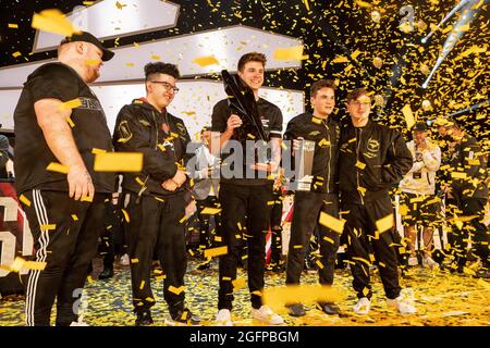 Los Angeles, CA, USA. 22nd Aug, 2021. The Atlanta FaZe hold the Call of Duty league championship trophy at the Galen Center on Sunday, August 22, 2021 in Los Angeles, California. The Atlanta FaZe beat the Toronto Ultra 5 - 3. (Credit Image: © Justin L. Stewart/ZUMA Press Wire) Stock Photo