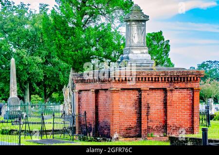 Magnolia Cemetery features ornate graves surrounded by centuries-old Southern live oak trees, Aug. 14, 2021, in Mobile, Alabama. Stock Photo