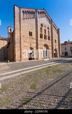 Italy, Lombardy, Pavia, San Michele Maggiore Basilica Stock Photo