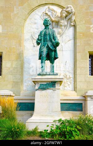 Major Davel memorial in front of Château Saint-Maire, Lausanne,  Vaud Canton, Switzerland. Stock Photo