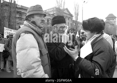 NIKI AND FLO, (aka NIKI ET FLO), from left: Victor Rebengiuc