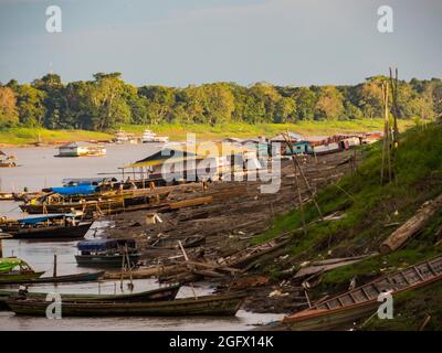 Santa Rosa, Peru, view for Leticia - Sep, 2019: Floating houses on Amazon River,  during low water season, Amazonia. Selva on the border of Brazil, Pe Stock Photo