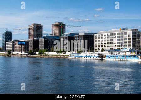 River Spree view. Berlin Wall, Modern apartment buildings,Mercedes headquarters, Floating hotel in Friedrichshain, Berlin Stock Photo