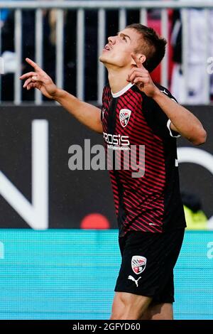 Sandhausen, Germany. 27th Aug, 2021. Football: 2nd Bundesliga, SV Sandhausen - FC Ingolstadt 04, Matchday 5, Hardtwaldstadion. Ingolstadt's goal scorer Filip Bilbija celebrates the 0:1 goal. Credit: Uwe Anspach/dpa - IMPORTANT NOTE: In accordance with the regulations of the DFL Deutsche Fußball Liga and/or the DFB Deutscher Fußball-Bund, it is prohibited to use or have used photographs taken in the stadium and/or of the match in the form of sequence pictures and/or video-like photo series./dpa/Alamy Live News Stock Photo