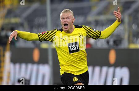 City Of Dortmund, Deutschland. 27th Aug, 2021. firo: 27.08.2021 ...