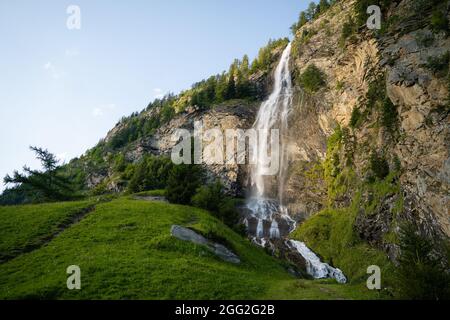 View of Fallbach wasserfall is a waterfall situated on an altitude of 2.200-2.300 meters up end of the Maltatal in the region Kärnten, Austria. Stock Photo
