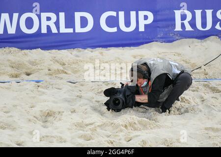 Moscow, Moscow, Russia. 28th Aug, 2021. Luzhniki Stadium.The 2021 Beach Soccer World Cup. A TV operator films the players of the Japan - Senegal match (Credit Image: © Daniel Kutepov/ZUMA Press Wire) Stock Photo
