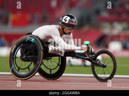 Tokio, Japan. 28th Aug, 2021. Paralympics: Athletics, men's 5000m final, at the Olympic Stadium. Marcel Hug from Switzerland in action. Credit: Marcus Brandt/dpa/Alamy Live News Stock Photo