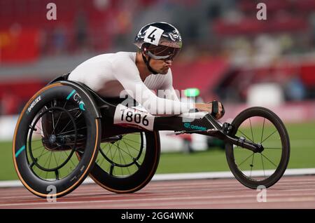 Tokio, Japan. 28th Aug, 2021. Paralympics: Athletics, men's 5000m final, at the Olympic Stadium. Marcel Hug from Switzerland in action. Credit: Marcus Brandt/dpa/Alamy Live News Stock Photo