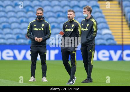 Burnley, UK. 29th Aug, 2021. The Leeds United players arrive at Turf Moor in Burnley, United Kingdom on 8/29/2021. (Photo by Simon Whitehead/News Images/Sipa USA) Credit: Sipa USA/Alamy Live News Stock Photo