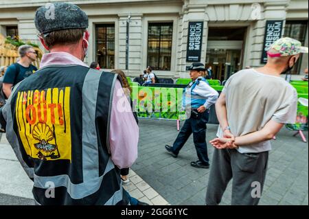 London, UK. 29th Aug, 2021. Extinction Rebellion continues its two weeks with a protest against Shell sponsorship of the Science Museum, under the overalll Impossible Rebellion name. Credit: Guy Bell/Alamy Live News Stock Photo