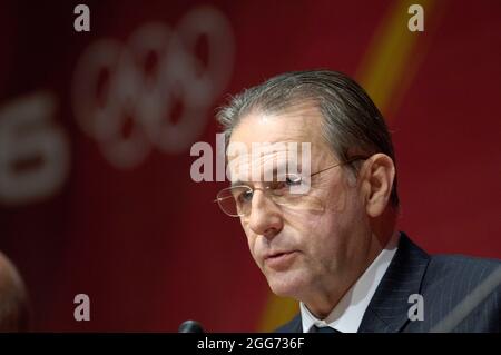 Turin, Italien. 29th Aug, 2021. Former IOC President Jacques ROGGE, died at the age of 79. Archive photo: Jacques ROGGE, BEL, IOC President, Portraet, Portrait XX. Olympic Winter Games 2006, from 10.02. - 26.02.2006 in Turin/Italy Credit: dpa/Alamy Live News Stock Photo