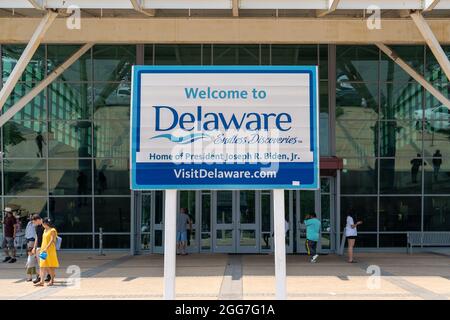 Newark, DE - July 7, 2021:Welcome to Delaware sign at the Biden Welcome Center rest stop of the Delaware Turnpike Stock Photo