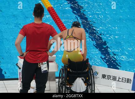 Tokio, Japan. 30th Aug, 2021. Paralympics: Para swimming, women, 50m butterfly, at Tokyo Aquatics Centre. Verena Schott (r, Germany). Credit: Marcus Brandt/dpa/Alamy Live News Stock Photo