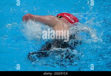 Tokio, Japan. 30th Aug, 2021. Paralympics: Para swimming, women, 100m freestyle, at Tokyo Aquatics Centre. Ellie Challis (Great Britain). Credit: Marcus Brandt/dpa/Alamy Live News Stock Photo