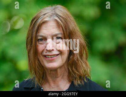 Neuhardenberg, Germany. 28th Aug, 2021. Angela Winkler, theatre and film actress, takes photographs for the summer programme at Schloss Neuhardenberg. Credit: Patrick Pleul/dpa-Zentralbild/ZB/dpa/Alamy Live News Stock Photo