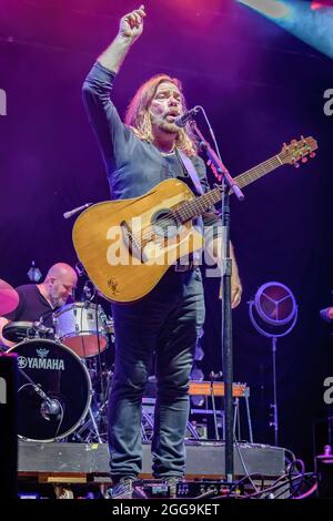 Toronto, Canada. 28th Aug, 2021. Alan Thomas Doyle CM lead singer of the Canadian folk rock band Great Big Sea performs on stage a sold out show at the Budweiser Stage in Toronto. Credit: SOPA Images Limited/Alamy Live News Stock Photo