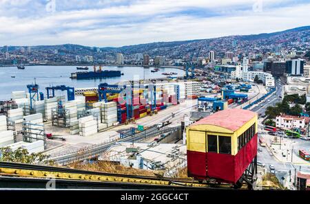 Port of Valparaiso and Ascensor Artilleria Lift at Cerro Artilleria Hill - Valparaiso, Chile Stock Photo