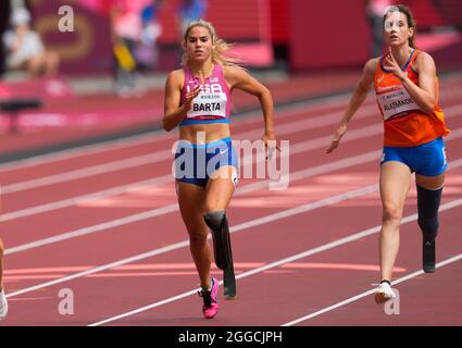 Tokyo, Japan. 31st Aug, 2021. Sydney Barta from USA at 200m during athletics at the Tokyo Paralympics, Tokyo Olympic Stadium, Tokyo, Japan on August 31, 2021. Credit: Cal Sport Media/Alamy Live News Stock Photo