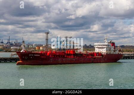 gas and oil tankers, fawley oil refinery, oil processing plant, low pressure gas tankers, crude oil tankers, ships, shipping, fawley marine terminal. Stock Photo