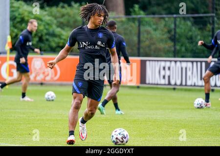 ZEIST, NETHERLANDS - AUGUST 31: Nathan Ake of the Netherlands during the Netherlands Training Session  at KNVB Campus on August 31, 2021 in Zeist, Netherlands (Photo by Jeroen Meuwsen/Orange Pictures) Stock Photo