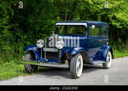 Oldtimer Chevrolet International Serie AC built in 1929, 3 gears, 3.180 ccm capacity, 6 cylinders, 46 hp at 2400 RPM, 1100 kg weight, front left Stock Photo