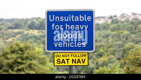 Unsuitable for heavy goods vehicles - Do Not Use Sat Nav sign Stock Photo