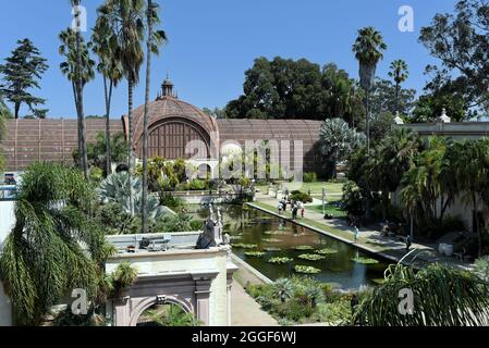 SAN DIEGO, CALIFORNIA - 25 AUG 2021: The Botanical Building and Lily Pond in Balboa Park, viewed from a high angle. Stock Photo