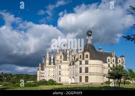 Schloss Chambord im Loiretal, Chambord, Frankreich  |  The Château de Chambord, Chambord, Loire Valley, France Stock Photo