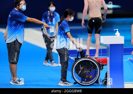 Tokyo, Japan. 31st Aug, 2021. Volunteer Swimming : during the Tokyo 2020 Paralympic Games at the Tokyo Aquatics Centre in Tokyo, Japan . Credit: Naoki Nishimura/AFLO SPORT/Alamy Live News Stock Photo