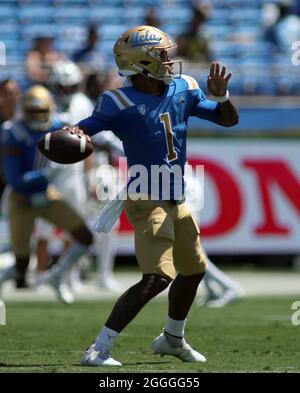August 28, 2021 - UCLA Bruins quarterback Dorian Thompson-Robinson #1 passes the ball during a game between the UCLA Bruins and the Hawaii Rainbow Warriors at the Rose Bowl in Pasadena, CA - Michael Sullivan/CSM Stock Photo