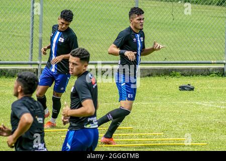 San Salvador, El Salvador. 31st Aug, 2021. Salvadoran players warm up during the training session for a qualifier game against the United States for a ticker to the Qatar 2022 world cup. Credit: SOPA Images Limited/Alamy Live News Stock Photo