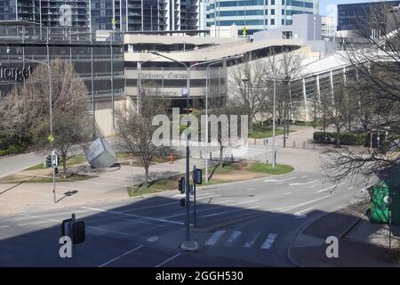 Canberra. 1st Sep, 2021. Photo taken on Sept. 1, 2021 shows a street in city center during the lockdown in Canberra, Australia. The coronavirus lockdown in the Australian capital has been extended for two weeks as the country continued to battle the third wave of COVID-19 infections. Credit: Liu Changchang/Xinhua/Alamy Live News Stock Photo