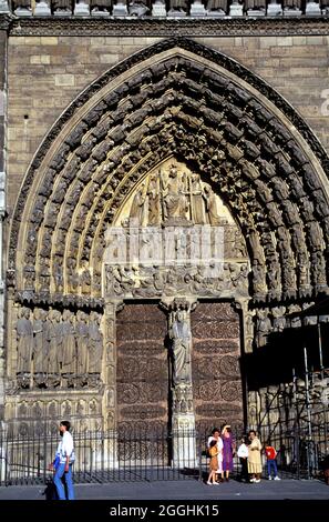 FRANCE. PARIS (75) NOTRE-DAME CATHEDRAL PORTAL Stock Photo