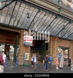 entrance to Glasgow Central Station, Gordon Street,Glasgow city centre, Scotland,UK Stock Photo