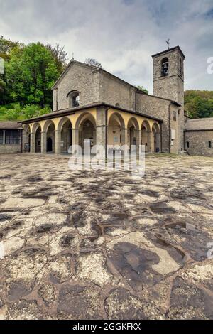 La Verna, Franciscan Sanctuary, Chiusi della Verna, Arezzo, Tuscany, Italy Stock Photo