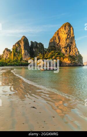 West Rai Leh Beach at sunrise, Rialay Peninsula, Andaman Sea, Krabi, Thailand, Asia Stock Photo