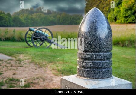 The 21st Massachusetts Infantry  Monument  and cannon along Antietam Creek in the Antietam National Battlefield in Maryland. Stock Photo