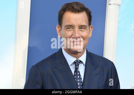 Los Angeles, USA. 01st Sep, 2021. Clive Owen arrives at FX's IMPEACHMENT: AMERICAN CRIME STORY Premiere held at the Pacific Design Center in West Hollywood, CA on Wednesday, ?September 1, 2021. (Photo By Sthanlee B. Mirador/Sipa USA) Credit: Sipa USA/Alamy Live News Stock Photo