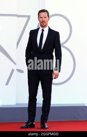 Italy, Lido di Venezia, September 2, 2021 : Benedict Cumberbatch attends the red carpet of the movie 'The Power of the Dog' during the 78th Venice International Film Festival on September 01, 2021 in Venice, Italy.   Photo © Ottavia Da Re/Sintesi/Alamy Live News Stock Photo