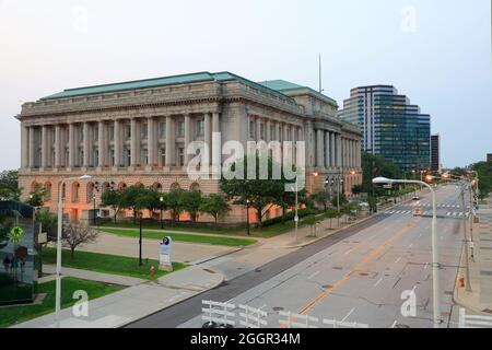 Cleveland Ohio Usa City Hall Stock Photo - Download Image Now - Cleveland -  Ohio, Government, Town Hall - Government Building - iStock